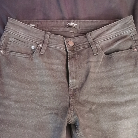 Frank & Oak Clark Jeans - Picture 2 of 4